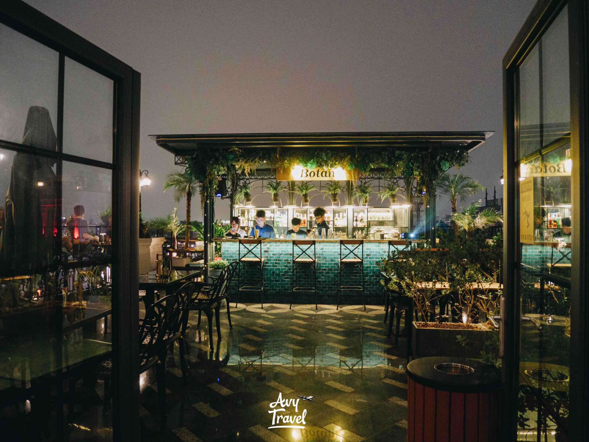 Botan Bar & Dine