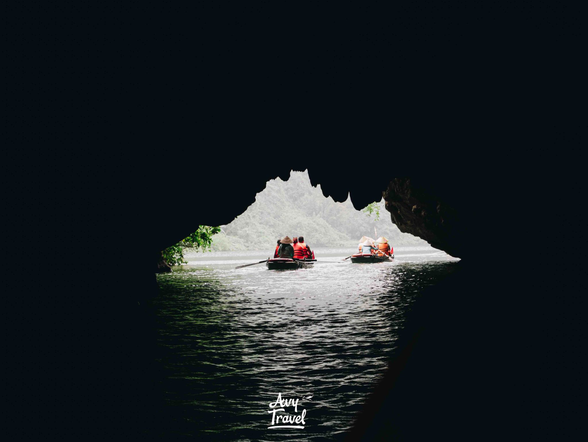 Trang An Boat Tour Ninh Binh