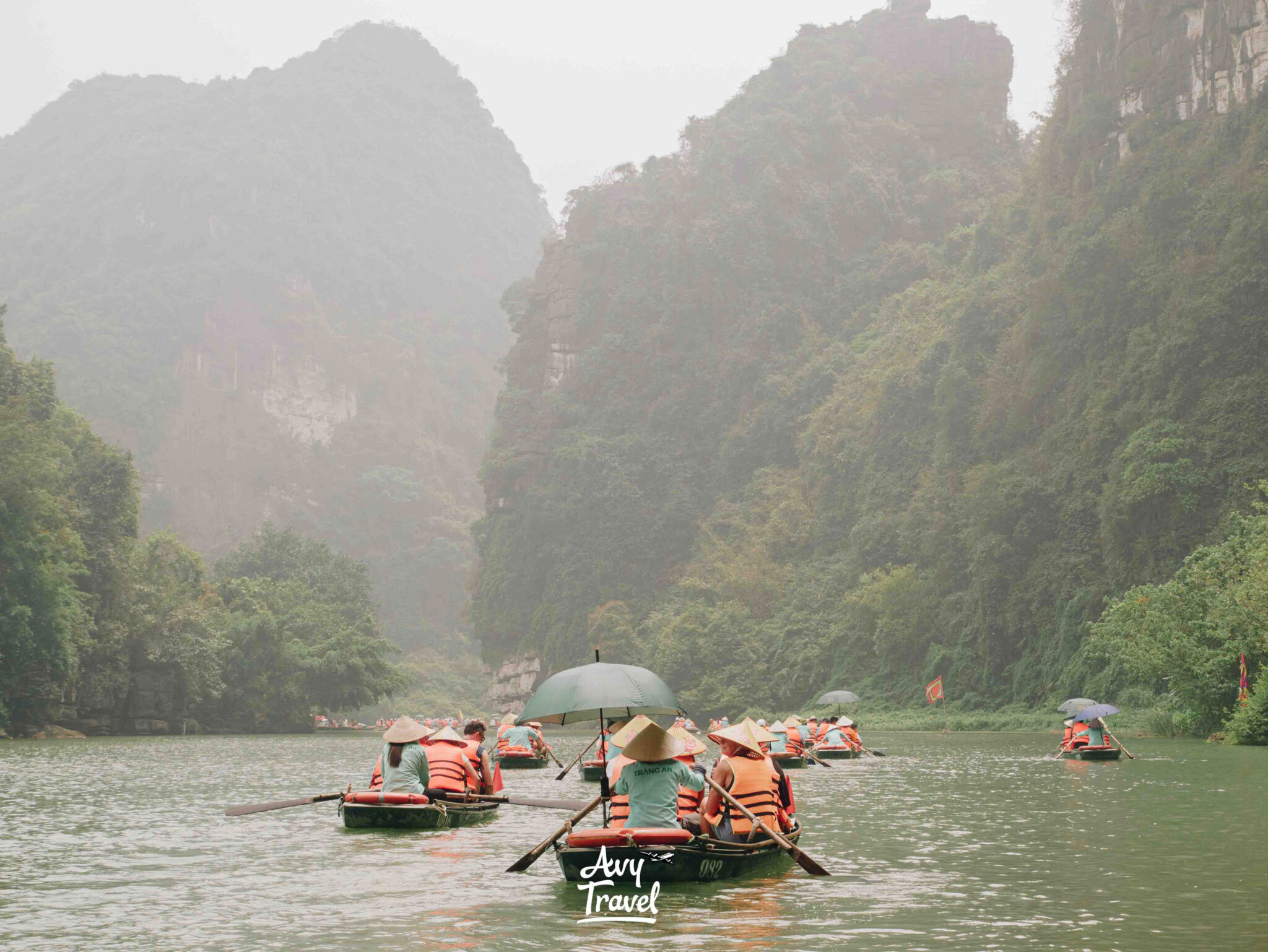 Trang An Boat Tour Ninh Binh
