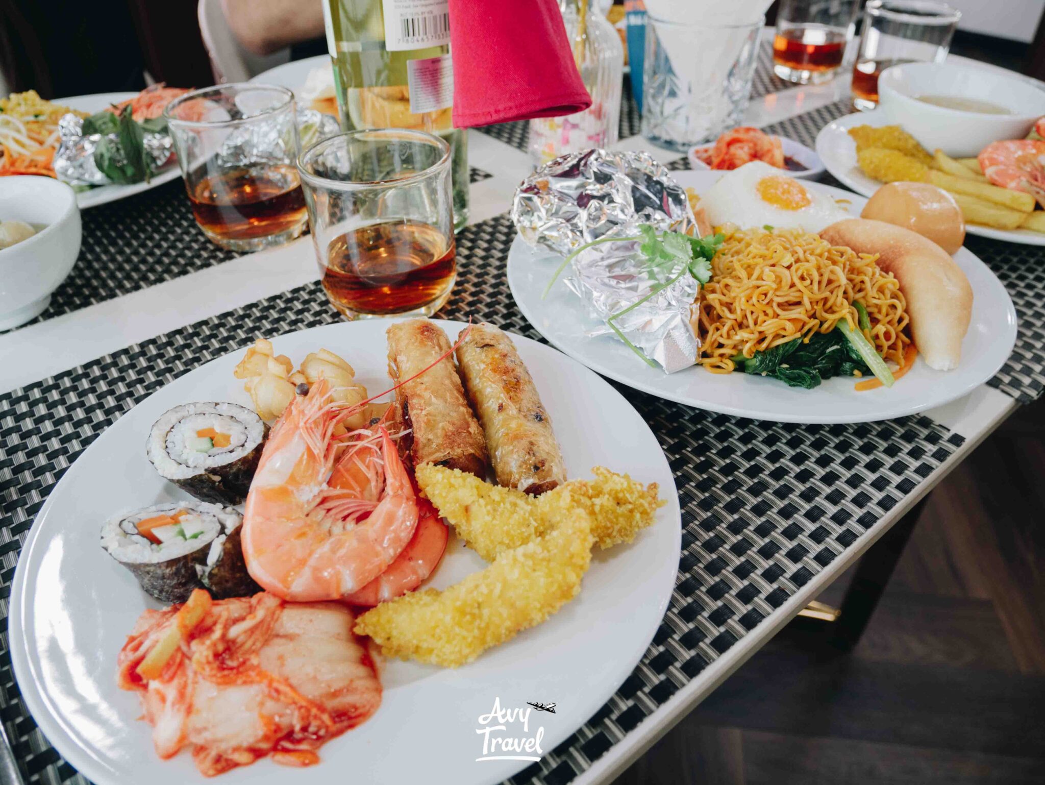 Olympus Luxury Day Trip Cruise Ha Long Bay