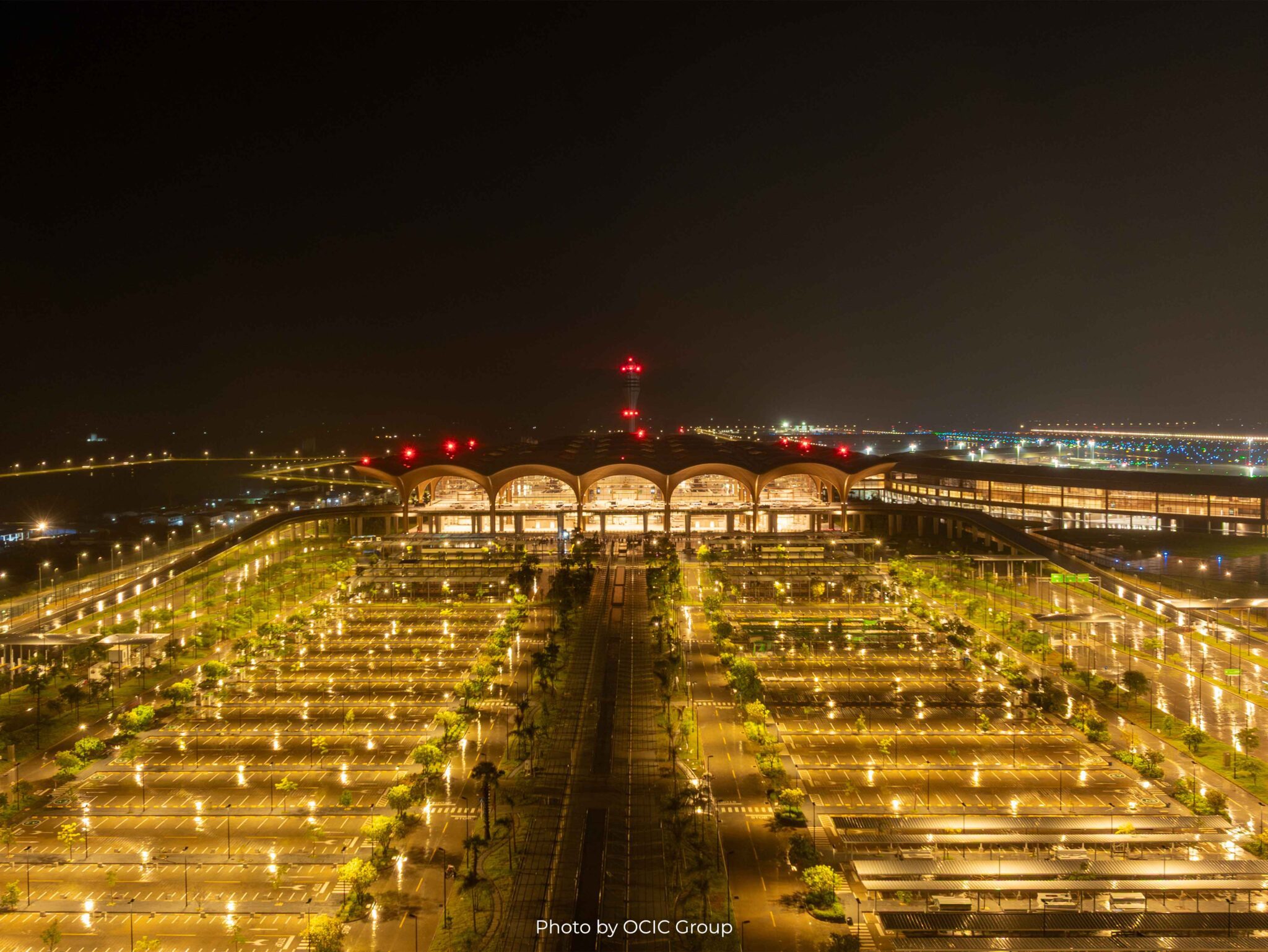 how to get from techo international airport to phnom penh city center and vice versa